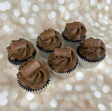 Load image into Gallery viewer, Daim Cupcakes