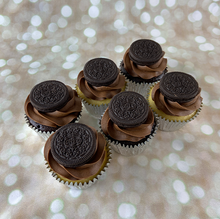 Load image into Gallery viewer, Oreo Cupcakes