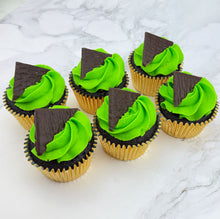 Load image into Gallery viewer, Minty After Eight Cupcakes