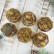Load image into Gallery viewer, Christmas Chocolate Box Cupcakes