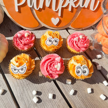 Load image into Gallery viewer, Creepers &amp; Peepers Cupcakes