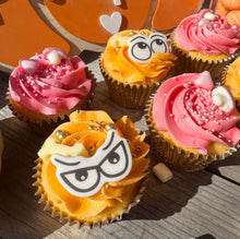 Load image into Gallery viewer, Creepers &amp; Peepers Cupcakes