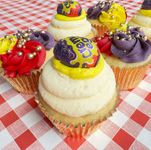 Load image into Gallery viewer, Creme Egg Easter Cupcakes