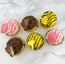 Load image into Gallery viewer, Fondant French Fancies Cupcakes (Flavour of the Month)