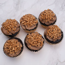 Load image into Gallery viewer, Salted Caramel Fudge Cupcakes