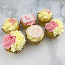 Load image into Gallery viewer, Hen Party Cupcakes