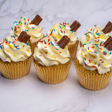 Load image into Gallery viewer, &quot;Ice Cream&quot; Cupcakes