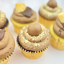 Load image into Gallery viewer, Lindt Shortbread Cupcakes (Flavour of the Month)