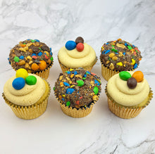 Load image into Gallery viewer, Peanut M&amp;M&#39;s Cupcakes (Flavour of the Month)