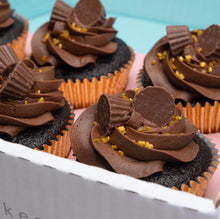 Load image into Gallery viewer, Reese&#39;s Mini Peanut Butter Cups Cupcakes