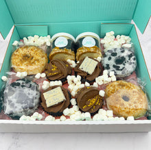 Load image into Gallery viewer, Sweet Like Chocolate Sharing Box