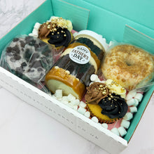 Load image into Gallery viewer, The Ultimate Dad Treat Box
