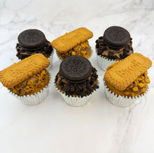 Load image into Gallery viewer, Vegan Biscuit Cupcakes