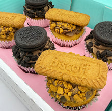 Load image into Gallery viewer, Vegan Biscuit Cupcakes