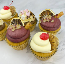 Load image into Gallery viewer, Winter Mocktail Cupcakes