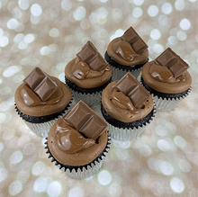 Load image into Gallery viewer, Dairy Milk Cupcakes